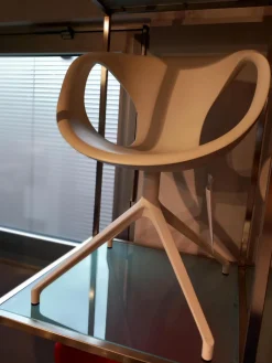 Stuhl 907 Up Soft Touch Weiß