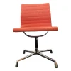 Stuhl Aluminium Chair EA 101 Stoff Hopsak Poppy Red Elfenbein