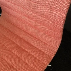 Stuhl Aluminium Chair EA 101 Stoff Hopsak Poppy Red Elfenbein