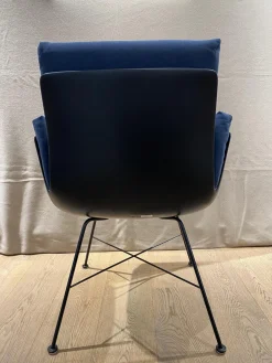 Stuhl Alvo Stoff 7200 Dunkelblau Gestell M20 Lack Schwarz