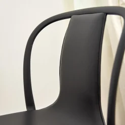 Stuhl Belleville Textil Leder Premium Schwarz Gestell Polyamid Spritzguss Tiefschwarz