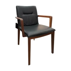 Stuhl Challenge 2911 Leder Schwarz Gestell Nussbaum Massiv