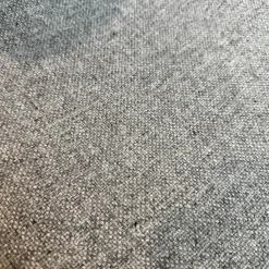 Stuhl Die Serie 7 Stoff Hallingdal Grau 130 Rücken Esche Schwarz Gestell Metall 3107 Schwarz Pulverbeschichtet