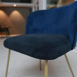 Stuhl Gaia Line V1 Sitz Stoff Seven Onyx 169 Rücken Stoff Seven Navi 46 Gestell Messing