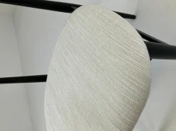 Stuhl Gent Stoff Chenille 01 Wollweiß Beine Black Stained Ash Schwarz