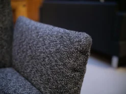 Stuhl Heaven Dining Stoff Mara Graphit Grau Gestell Metallkufe Schwarz Mit Armlehne