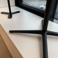 Stuhl Lox 1354 Bezug Steelcut 2 190 Vierfußkreuz Aluminium Drehbar Pulverbeschichtet Schwarz