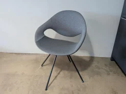 Stuhl Moon Stoff Dunkelgrau 4 MC Füße Schwarz