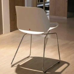 Stuhl Numo 1 Sitzschale Kunststoff Weiß Gestell Chrom Glanz
