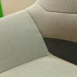 Stuhl Occo Conference Stoff Credo 17 Hellbraun Untergestell Eiche Natur