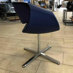 Stuhl Perillo Leder Dunkelblau Kreuzfuß Verchromt