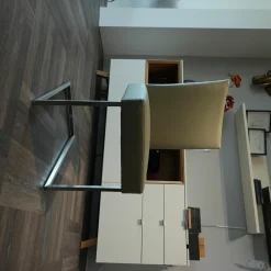 Stuhlgruppe Nova Stuhlwerk Leder Tendens Paprika Rot Und Kiesel Grau Gestell Edelstahl Quadratisch