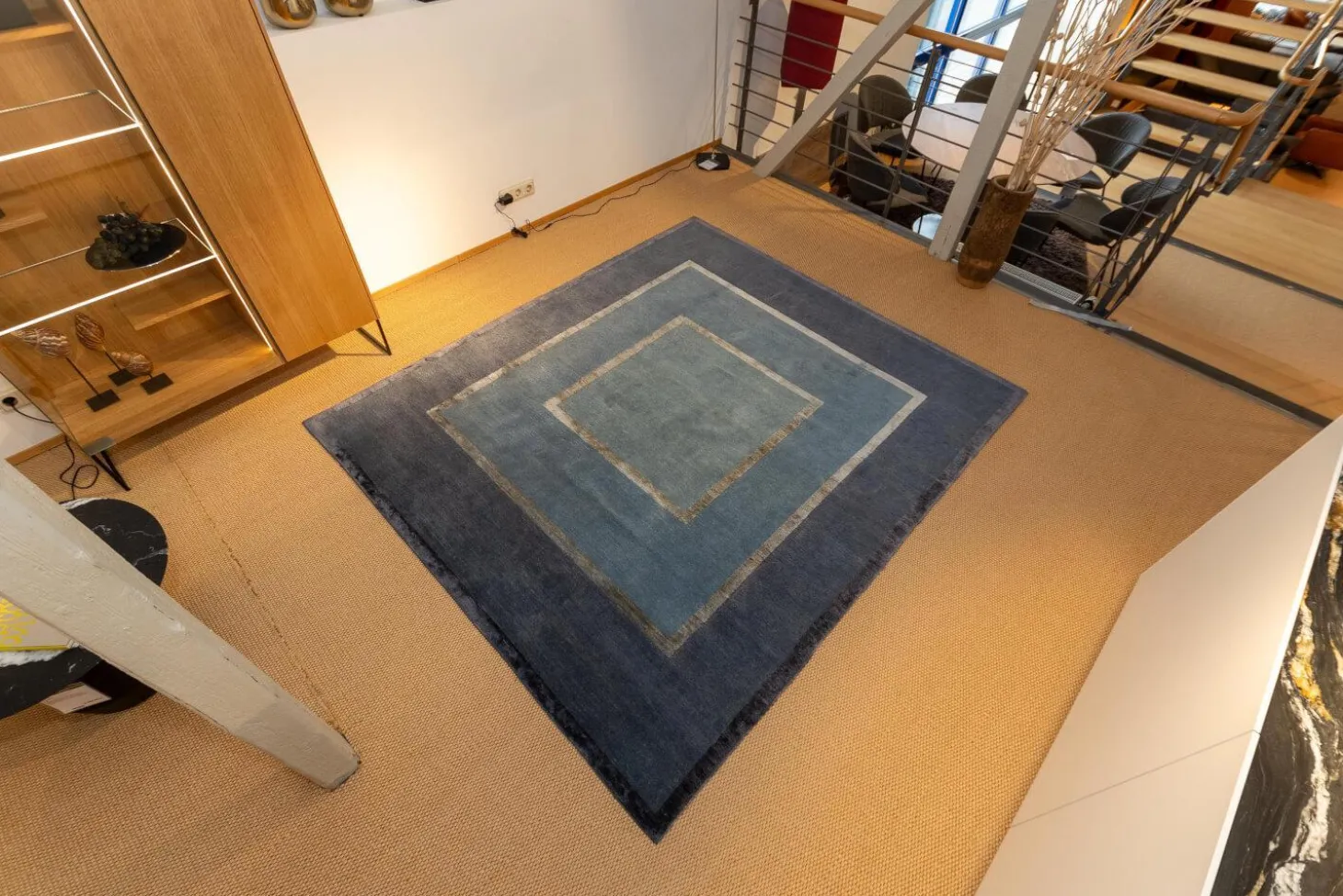 Teppich 232x198 Tibarto Frame Mit Seide Ohne Fransen G AD49 50 51 B49 50 51 Hellgrau Und Dunkelgrau Handgeknüpft