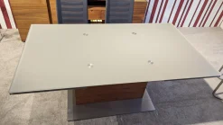 Tisch 6133 Tischplatte ESG Optiwhite Taupe Grau Säule Colorado Nussbaum Geölt Mit 2 Fach Auszug Fuß Edelstahl