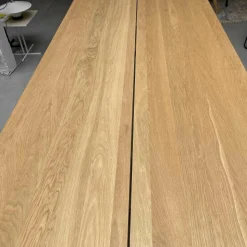 Tisch Albert Natur Eiche 2-geteilte Platte Schwarzes Gestell