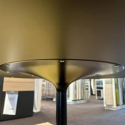 Tisch Dizzie Laminat Fenix Schwarz Tischplatte Medium Density Fireboard Schwarz Lackiert Gestell Stahl Schwarz Matt Lackiert