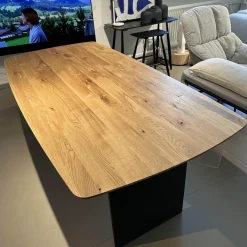 Tisch Eldur 8360041 S Platte Eiche Massiv Gestell Metall Stahlwange Schwarz Bootsform