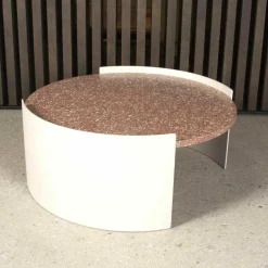 Tisch Mod. 554 Bowy Outdoor Weiß Rot Gestell Aluminium Elfenbein Gebeizt Gaufriert