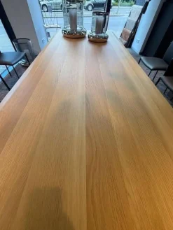 Tisch Odessa Massivholz Eiche Natur Gestell Schwarz