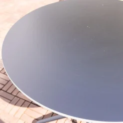 Tisch Outdoor Belleville Vollkernmaterial Schwarz Gestell Tiefschwarz Vollverzinkt