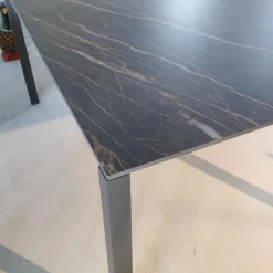 Tisch Rio Platte Fm-Ceramtop Marrone 87 Gestell Aluminium Anthrazit Pulverbeschichtet