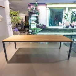 Tisch S600 Outdoor Akazie Gebürstet Roh Braun Gestell Edelstahl Pulverbeschichtet Schiefergrau Schwarz