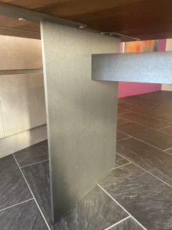 Tisch Theben 3000 Platte Astiger Nussbaum Gestell Stahl Geschliffen Matt Lackiert Schwarz