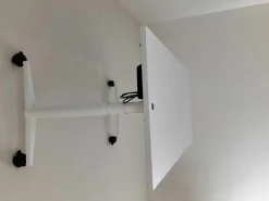 Tisch Timetable Lift 615/11 Platte Schichtstoff 24 Weiß Hochglanz Gestell Weiß Beschichtet Höhenverstellbar