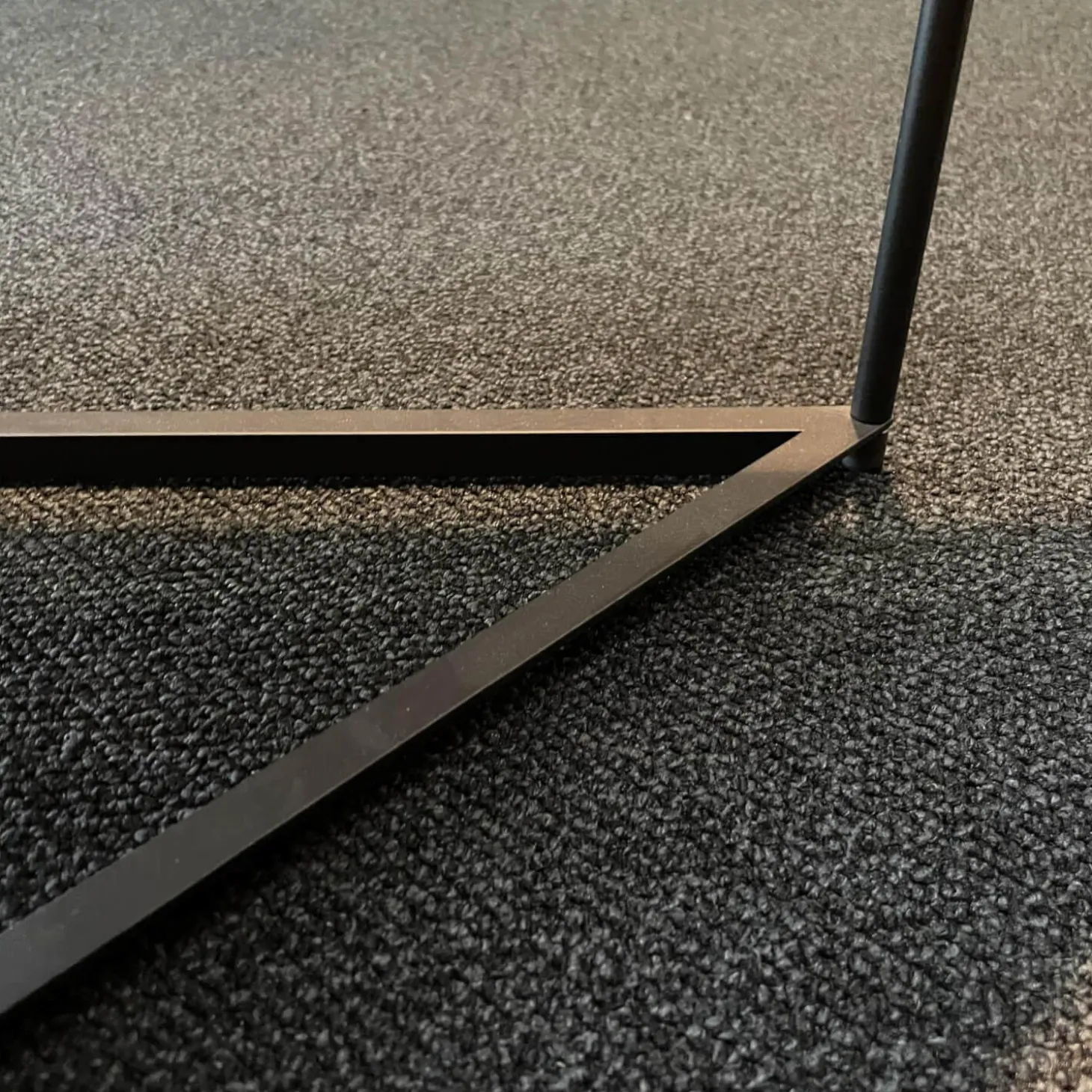 Tisch Torei Platte Holz Gestell Schwarz