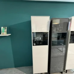 Vitrine 71905 Glas Ultraweiß Kufen Schwarz