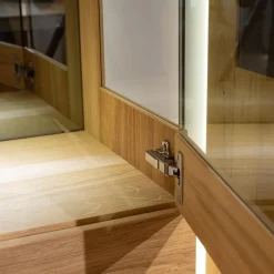 Vitrine Barola Eiche Rustico Hell Geölt Gebürstet Furnier Mit Spiegelrückwand Und Beleuchtung