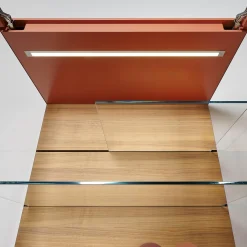 Vitrine Cube Light Lack Guave Mit Panel Nussbaum Natur Braun