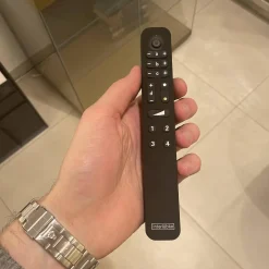 Vitrine Just Cube Light mit Beleuchtung Korpus Lack Rückwand Eucalyptus 5 Glasböden und Abdeckplatte