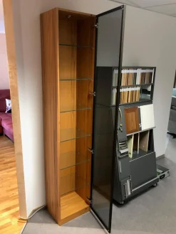 Vitrine Modell Nova Kernbuche Furniert 1-Türig Parsolglas