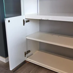 Vitrine WK 419 Intono Glattlack 420 Verkehrsweiß Inklusive LED-Band Trafo Und Funkfernbedienung