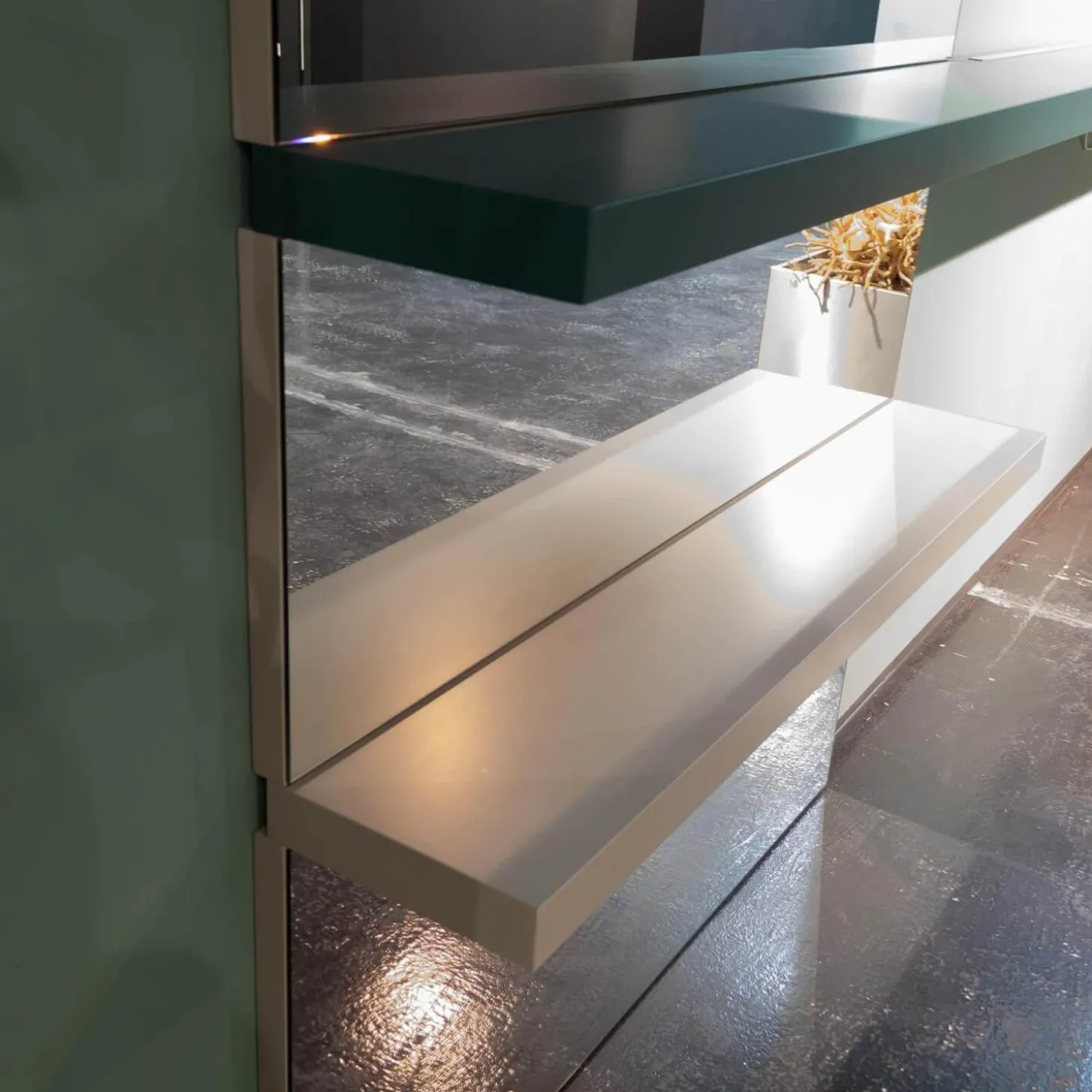 Wandborde Mit Spiegelpaneele Lack Matt Beige Seta Und Verde Blau Mit Beleuchtung
