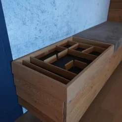 Wandgarderobe V Orango In Wildeiche Rustiko Mit Gepolsterter Klappbarer Bank 5 Mit Vorsatzspiegel Und Einem Dielenschrank