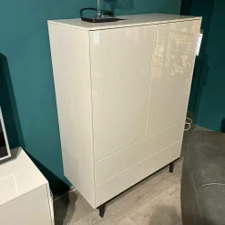 Wohnkombi Lack Kristallgrau Grau Hochglanz Metallkufe Schwarz Inklusive Beleuchtung