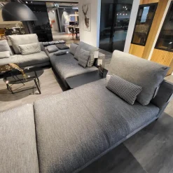 Wohnlandschaft Nuvola Textilgewebe Schwarz Weiß Gemischt Fuß Aluminium Verkehrsschwarz RAL 9017 Lackiert Mit Kissen