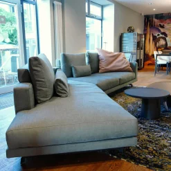 Wohnlandschaft Octave Bezug Stoff Wing WG243 Grau Grün Gestell Metall Zinnfarbig Lackiert Inklusive Kissen