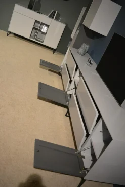 Wohnwand 419 Intono Glattlack Steingrau Rahmenfüße Schwarz