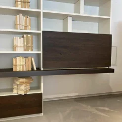 Wohnwand 505 Kalkweiß Ulme Dunkel Formprofil Zinnfarbig