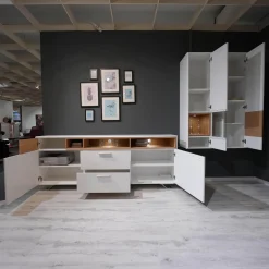 Wohnwand 2102 Mit Sideboard Und 2 Hängevitrinen Mattlack Weiß Matt Asteiche Hell Furniert