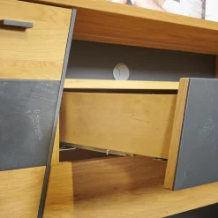 Wohnwand 2021 Vollholz Wildeiche Furniert Mattlack Beton Grau Griffe Und Füße Metall Effektlack Matt Grey Grau Glas Parasolglas Braun Mit Beleuchtung