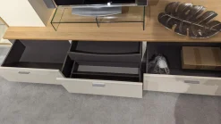 Wohnwand Cremona Lack Crema Cremeweiß Holzakzente In Eiche Sand Mit LED Beleuchtung Und Spiegelrückwand