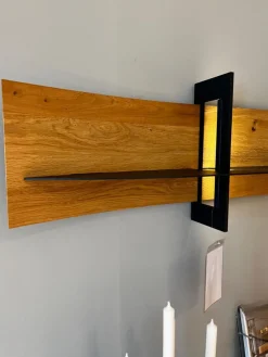 Wohnwand Giulia Wildeiche Massiv Soft Gebürstet Gestell Metall Carbonfarbig Schwarz Mit Beleuchtung