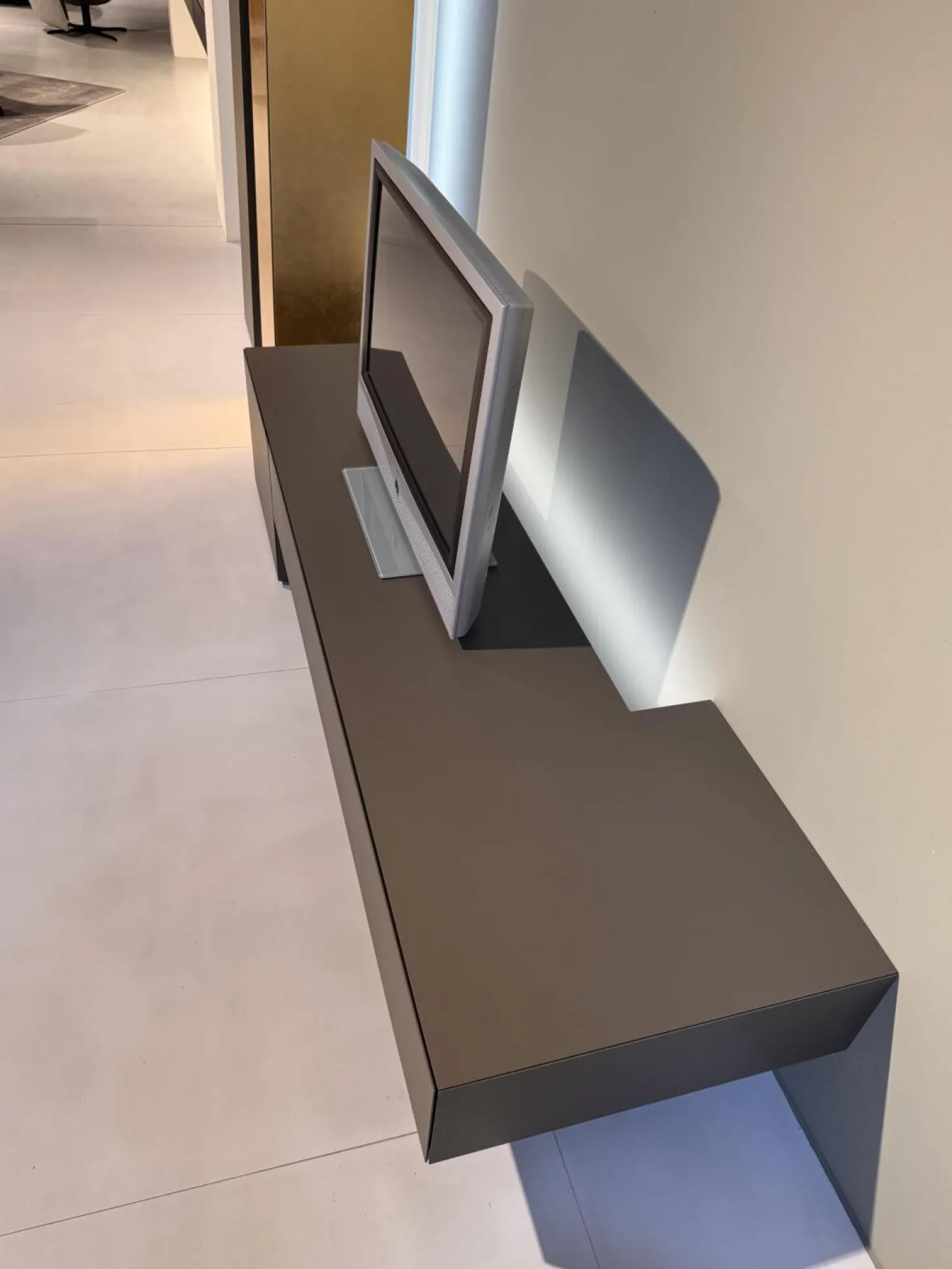 Wohnwand Inpiedi Lack Interno Metall Gold Lack Coffee Braun Inklusive LED Beleuchtung