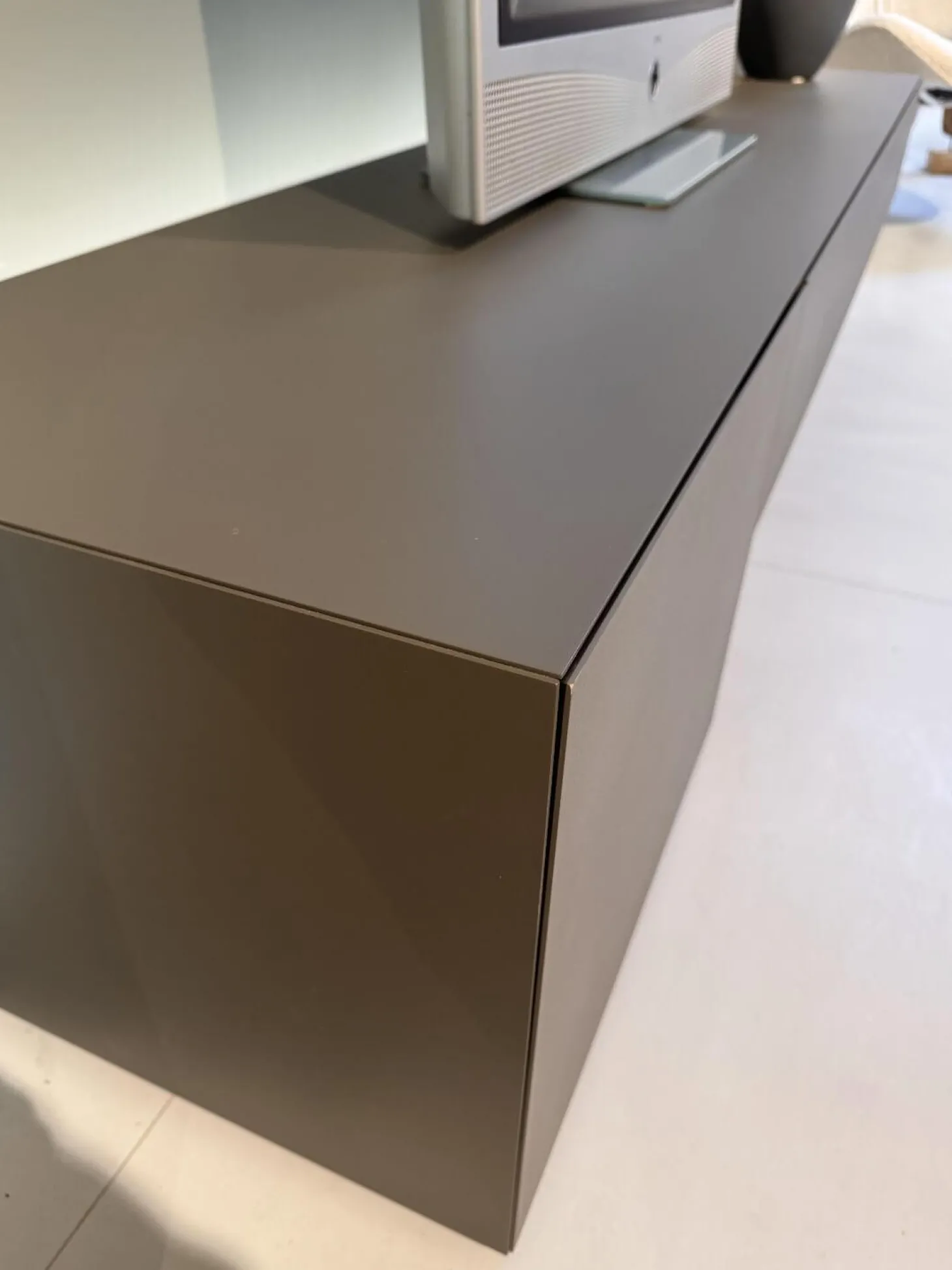 Wohnwand Inpiedi Lack Interno Metall Gold Lack Coffee Braun Inklusive LED Beleuchtung