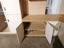 Wohnwand Kira Front Lack Crema Creme Korpus Eiche Sand Griff Chrom Inklusive Beleuchtung