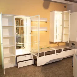 Wohnwand Kira Korpus Und Front Lack Weiß Regale Lack Grau Mit LED-Beleuchtung
